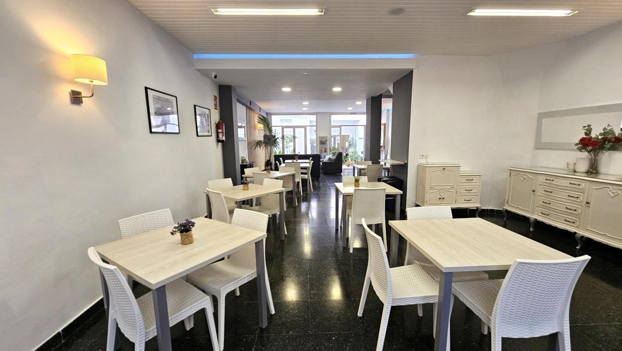 Hostal Mediterraneo Tossa de Mar Exterior photo